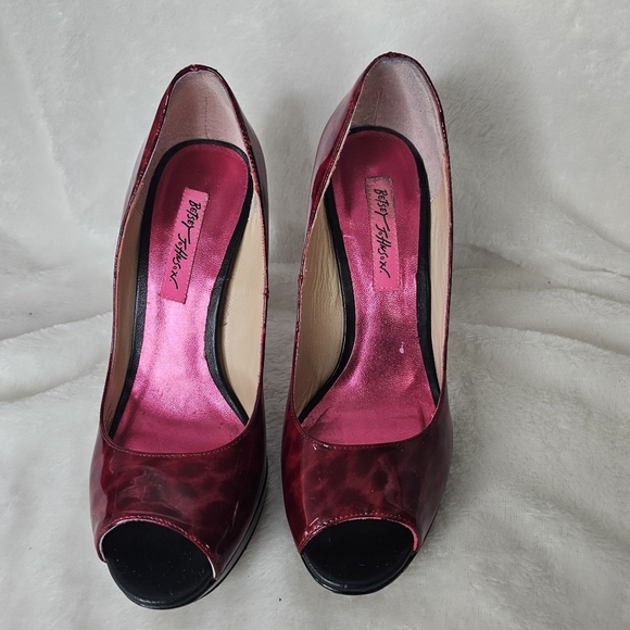 Betsey Johnson “Willow" Patent Red Leopard Peep Toe High‎ Heels Size 8M - Picture 3 of 13